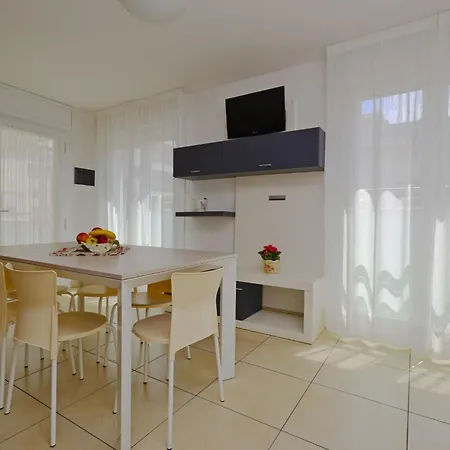 Apartment Mare-4 By Interhome Lignano Sabbiadoro