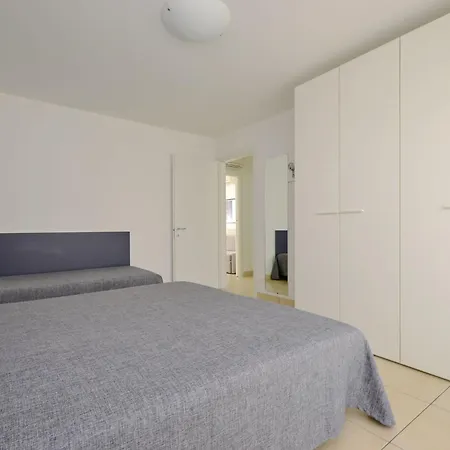 Mare-4 By Interhome *
