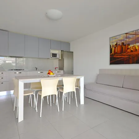 Apartment Mare-4 By Interhome Lignano Sabbiadoro